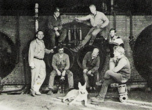 Ketels 1986 met vrijwilligers.jpg