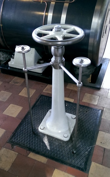 Bestand:Hoofdstoom machine.jpg
