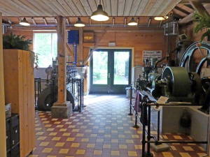 Motorenzaal.jpg