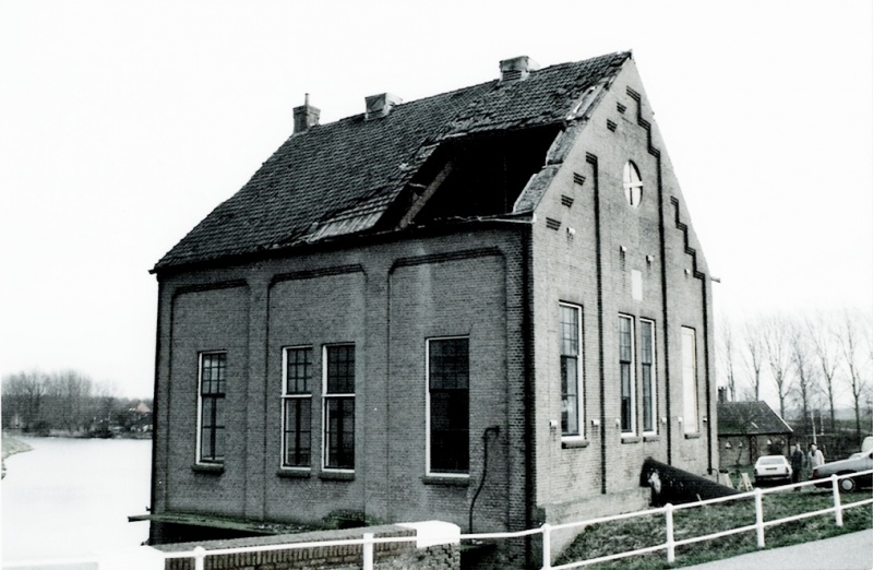 Bestand:Stormschade zijgevel.jpg